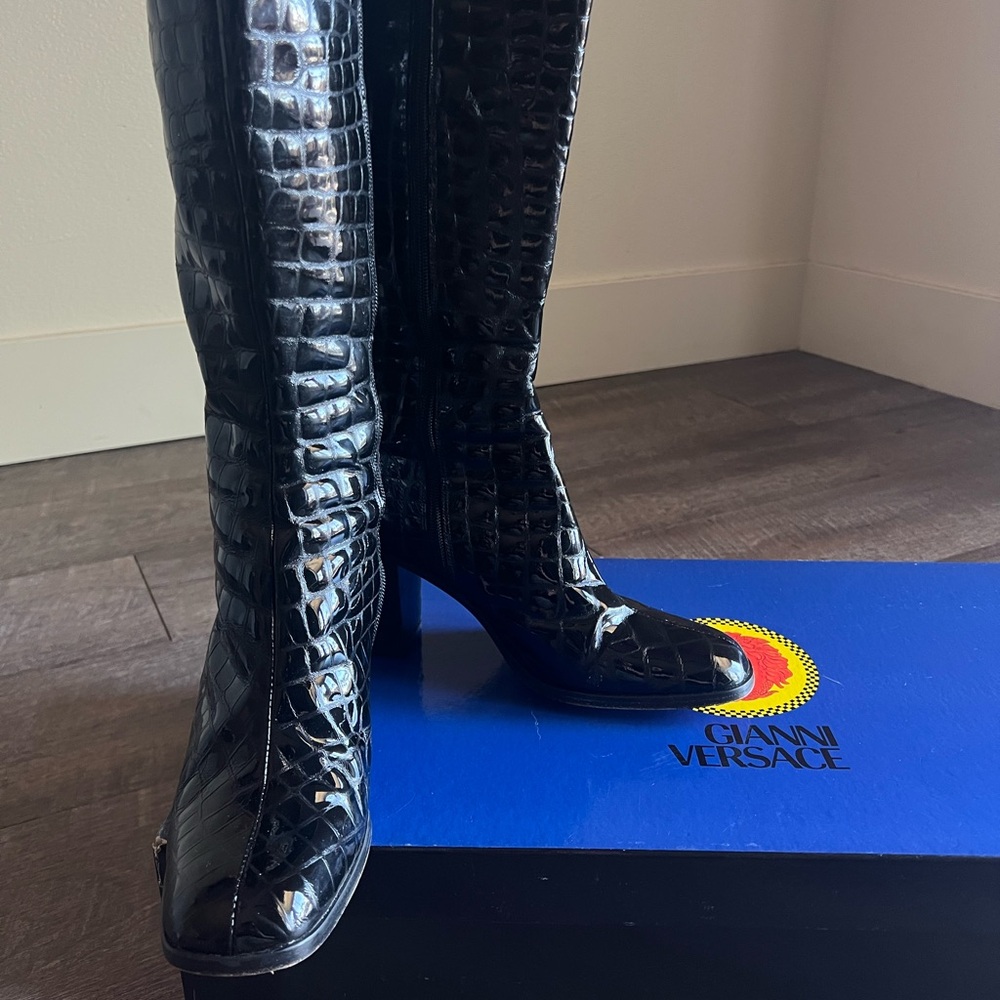 Versace Glossy Black Croc-Patterned Heeled Boots